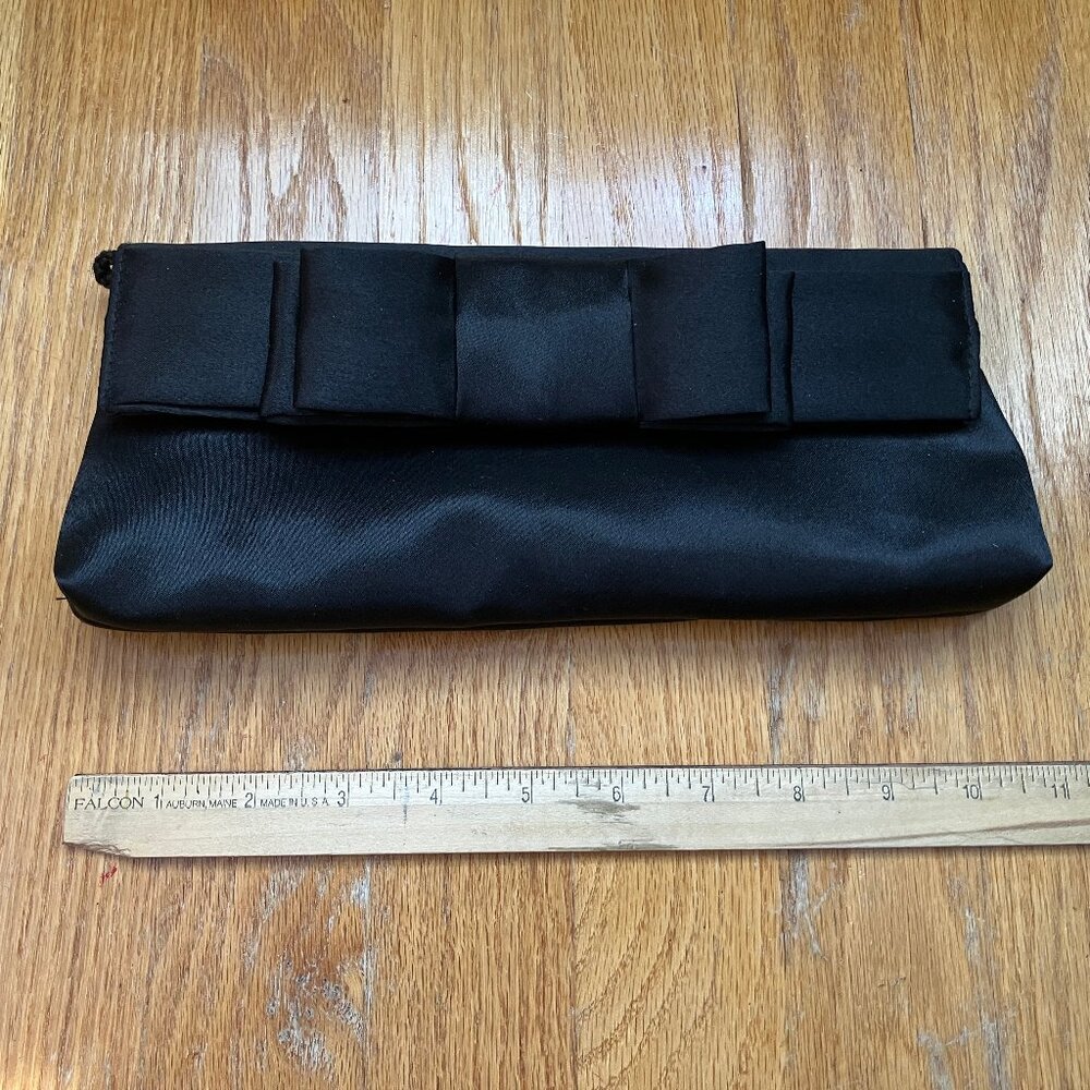 Jessica McClintock black clutch